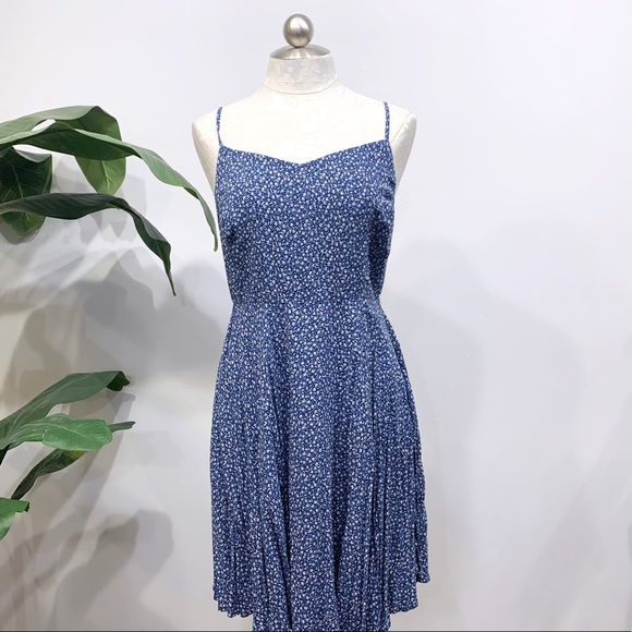 old navy blue flower dress Old Navy Blue Floral Dress Fit And Flare Old Navy Dresses Deals